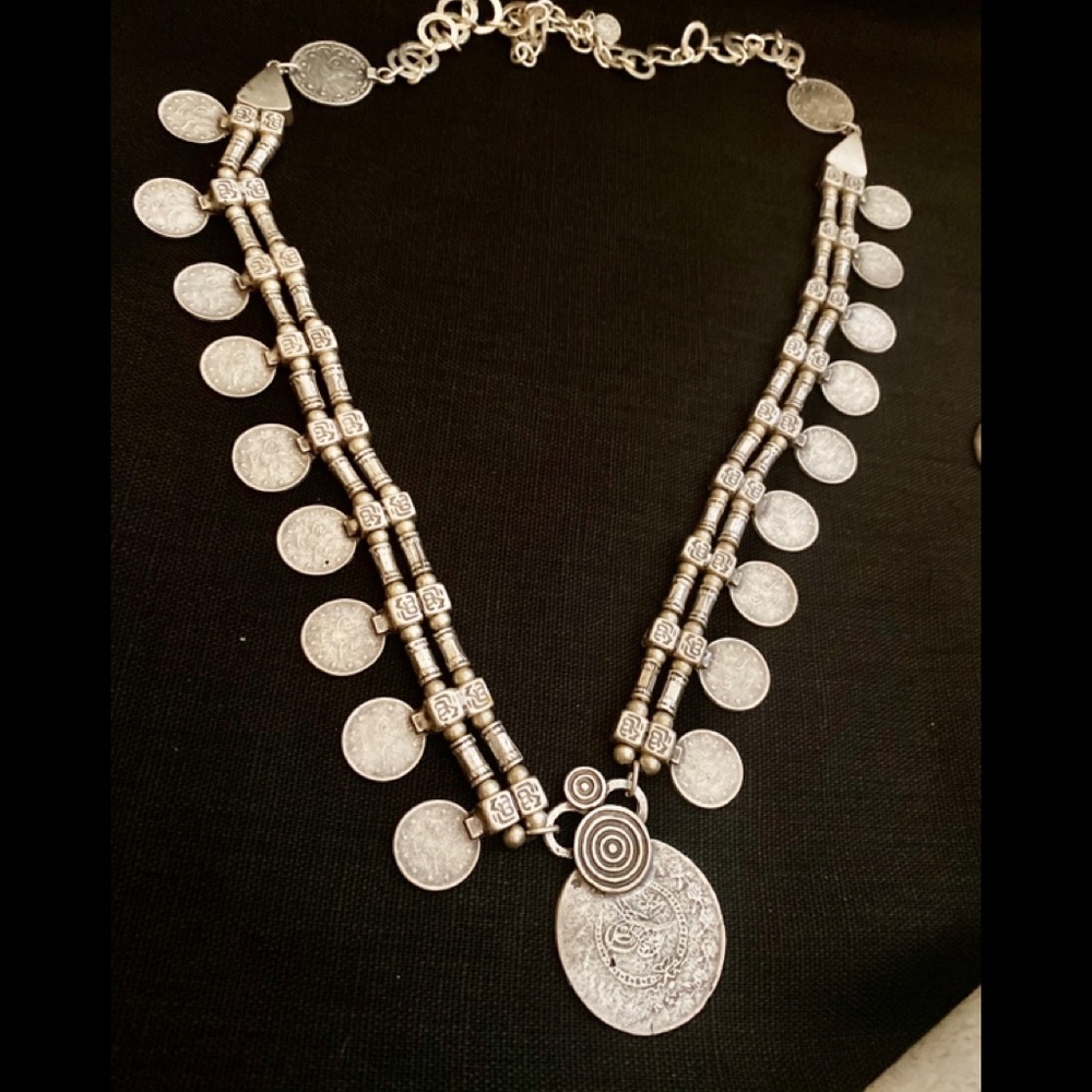 New Stunning bohemian antique silver necklace